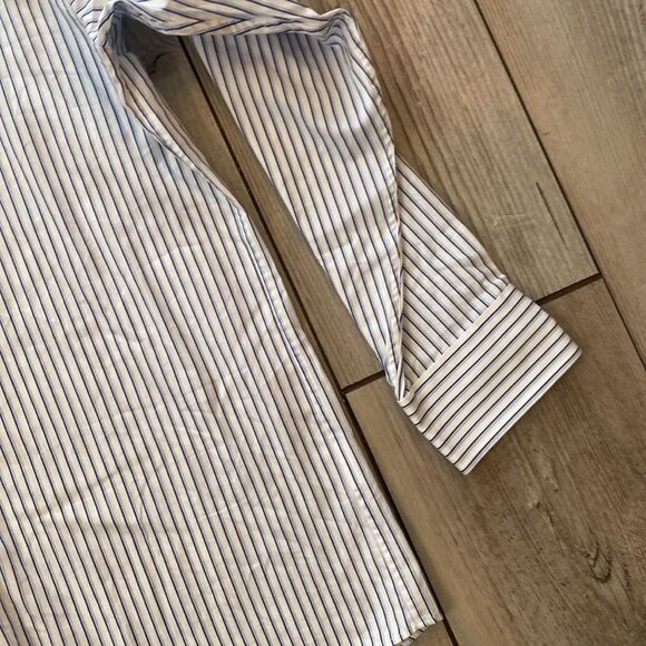 Michael Kors Mens Dress Button Down Shirt Navy and Light Blue Stripes-NWOT - Picture 4 of 7